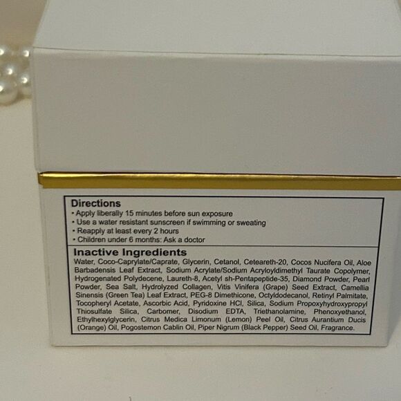 Versace Total Hydration Facial Peel 1.7oz. Genuine Authentic New in Box - Picture 5 of 7